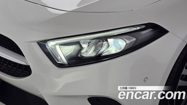 Mercedes-Benz A-Class (W177) A220 Hatchback 2022 — фото 22