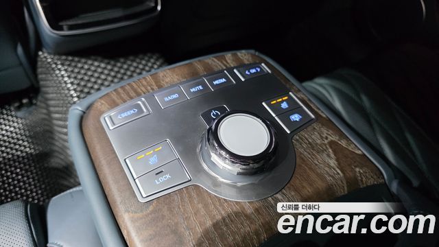 Genesis G80 (RG3) Gasoline 2.5 Turbo 2WD 2025 — фото 30