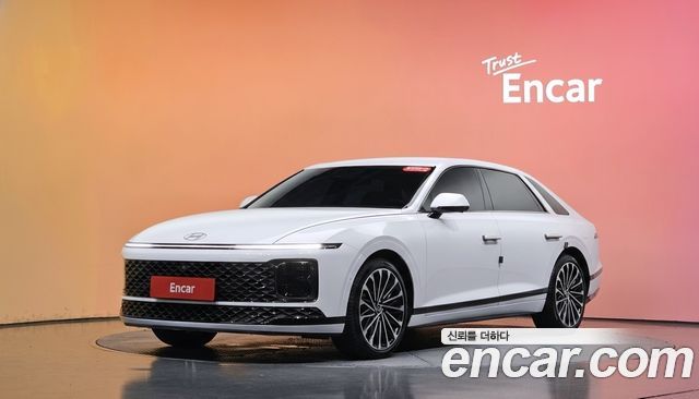 Hyundai Grandeur Hybrid (GN7) Calligraphy