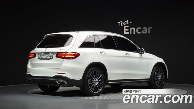 Mercedes-Benz GLC-Class (X253) GLC300 4MATIC AMG Line 2019 — фото 2