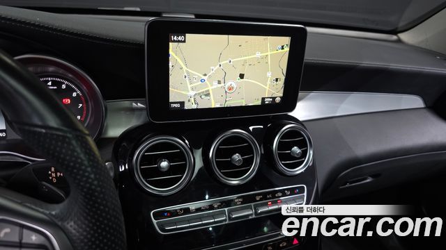 Mercedes-Benz GLC-Class (X253) GLC300 4MATIC AMG Line 2019 — фото 14