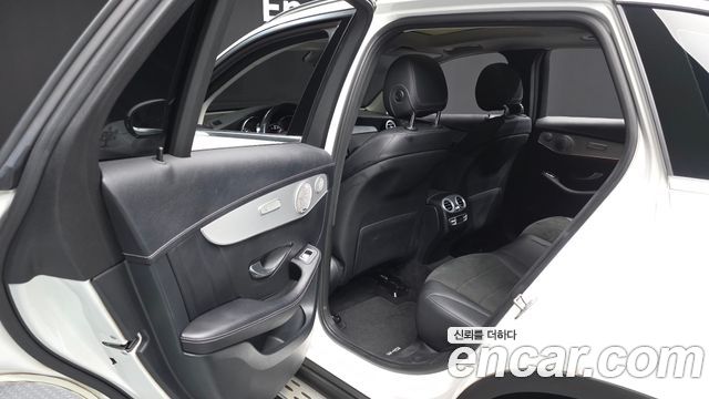 Mercedes-Benz GLC-Class (X253) GLC300 4MATIC AMG Line 2019 — фото 26