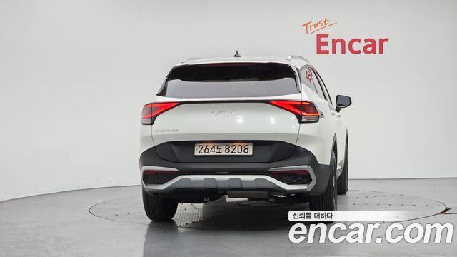 Kia Sportage (V) Diesel 2.0 2WD Prestige 2022 — фото 4