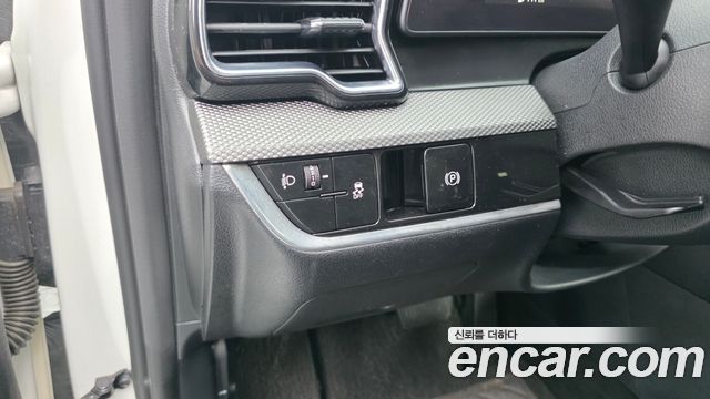 Kia Sportage (V) Diesel 2.0 2WD Prestige 2022 — фото 12
