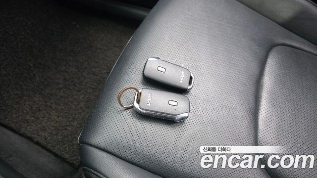 Kia Sportage (V) Diesel 2.0 2WD Prestige 2022 — фото 19