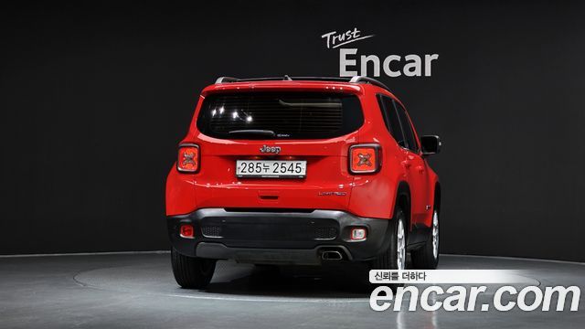 Jeep Renegade 2.4 Limited 2019 — фото 4