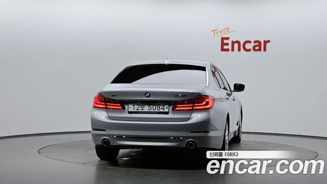 BMW 5 Series (G30) 530i xDrive Luxury Plus 2018 — фото 4