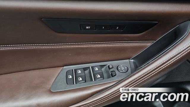 BMW 5 Series (G30) 530i xDrive Luxury Plus 2018 — фото 20