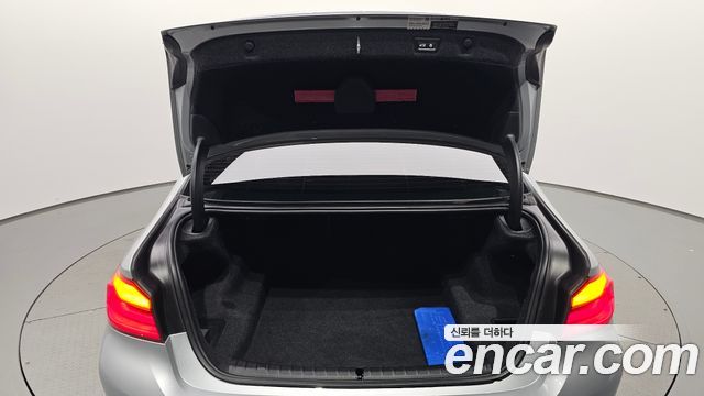 BMW 5 Series (G30) 530i xDrive Luxury Plus 2018 — фото 33
