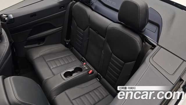 BMW 4 Series (G22) 420i M Sport Convertible 2023 — фото 11