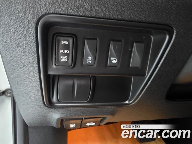 Renault Korea QM6 Diesel 4WD RE Signature 2017 — фото 18