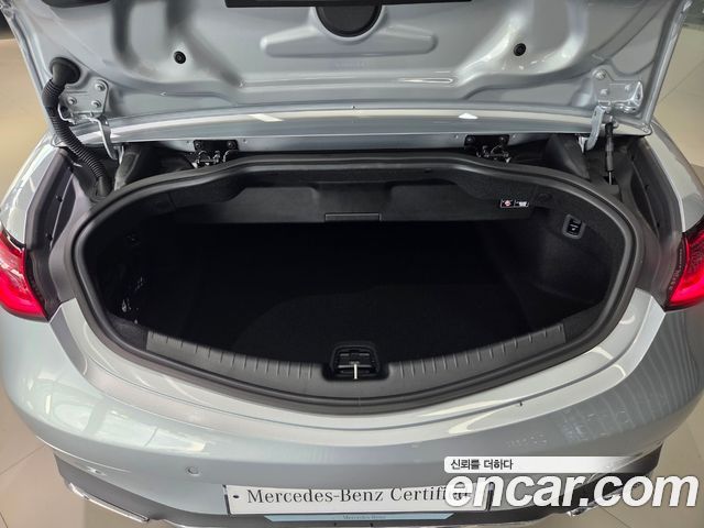 Mercedes-Benz CLE-Class (C236) CLE200 Cabriolet 2025 — фото 20