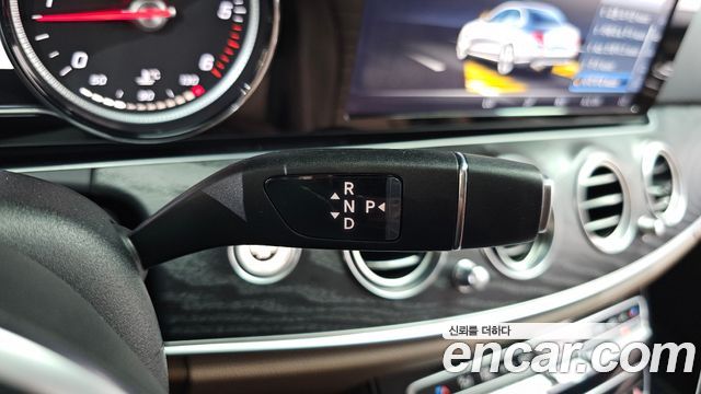 Mercedes-Benz E-Class (W213) E220d Avantgarde 2019 — фото 9