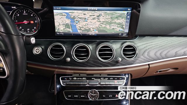 Mercedes-Benz E-Class (W213) E220d Avantgarde 2019 — фото 14