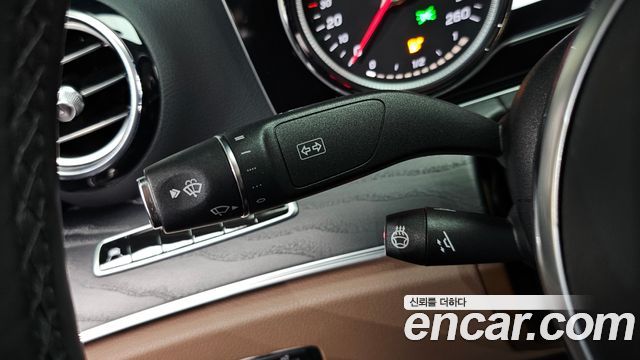 Mercedes-Benz E-Class (W213) E220d Avantgarde 2019 — фото 20