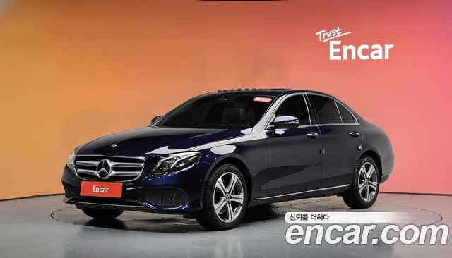 Mercedes-Benz E-Class (W213) E220d Avantgarde 2019 — фото 1