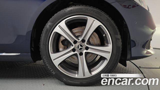 Mercedes-Benz E-Class (W213) E220d Avantgarde 2019 — фото 21
