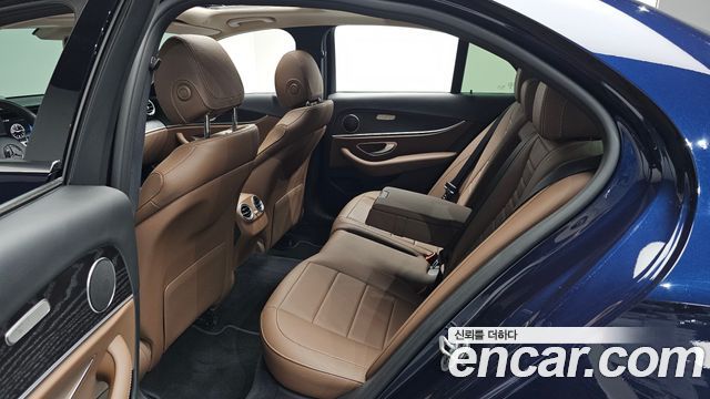Mercedes-Benz E-Class (W213) E220d Avantgarde 2019 — фото 26
