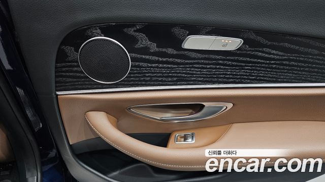 Mercedes-Benz E-Class (W213) E220d Avantgarde 2019 — фото 28