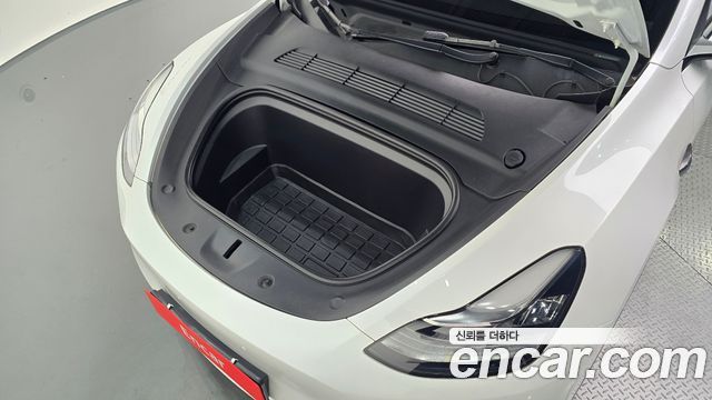 Tesla Model Y Long Range AWD 2022 — фото 6