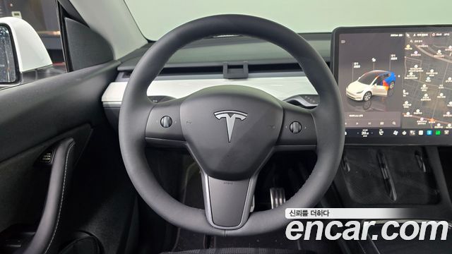 Tesla Model Y Long Range AWD 2022 — фото 13