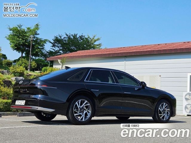 Hyundai Grandeur (GN7) 2,5 Gasoline 2WD Premium 2023 — фото 2