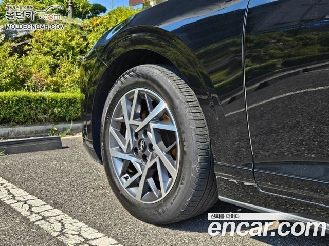 Hyundai Grandeur (GN7) 2,5 Gasoline 2WD Premium 2023 — фото 22