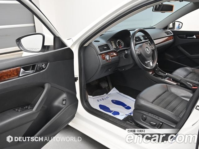 Volkswagen Passat 2.5 B7 2013 — фото 15
