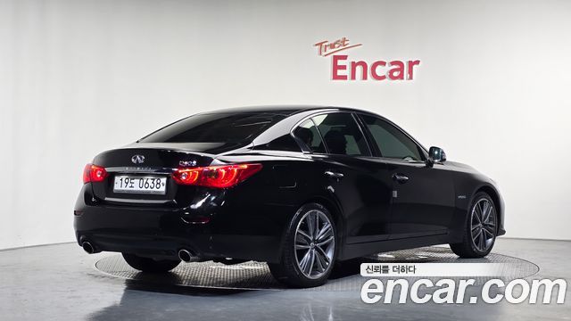 Infiniti Q50 3.5 Hybrid Essence 2016 — фото 2