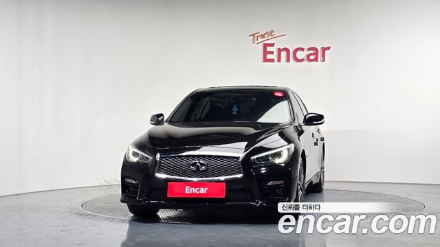 Infiniti Q50 3.5 Hybrid Essence 2016 — фото 3