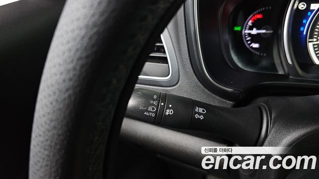Renault Korea QM6 Gasoline 2WD LE 2018 — фото 29