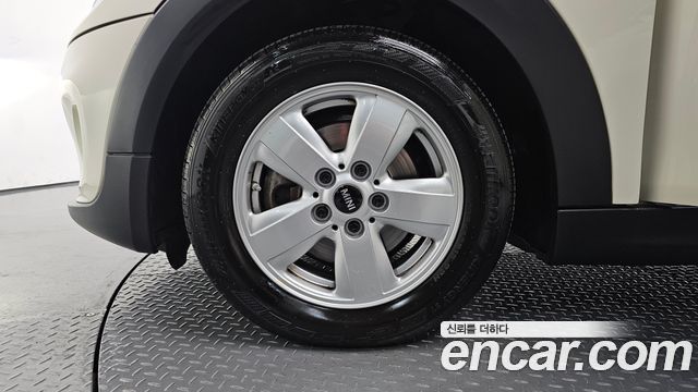 MINI Cooper 5Door Standard 3rd 2020 — фото 5