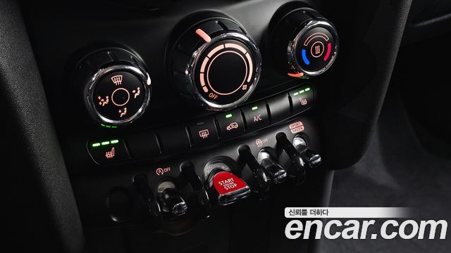 MINI Cooper 5Door Standard 3rd 2020 — фото 19