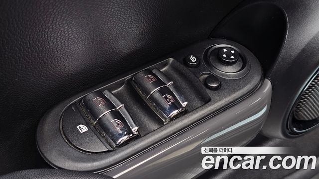 MINI Cooper 5Door Standard 3rd 2020 — фото 20