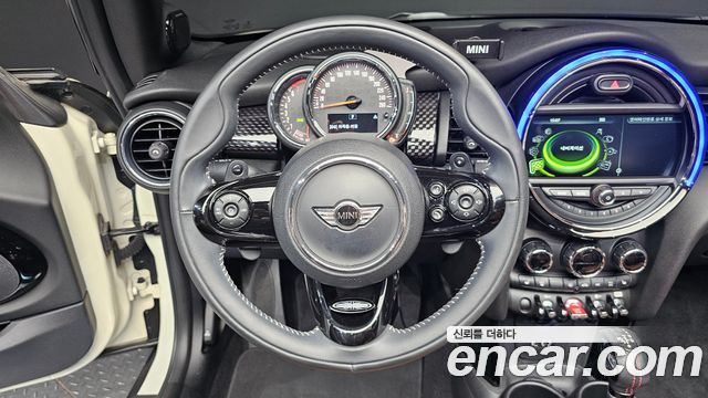 MINI Cooper S Convertible Standard 3rd 2018 — фото 12