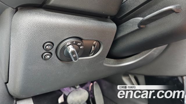 MINI Cooper S Convertible Standard 3rd 2018 — фото 19