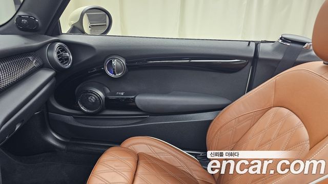 MINI Cooper S Convertible Standard 3rd 2018 — фото 25