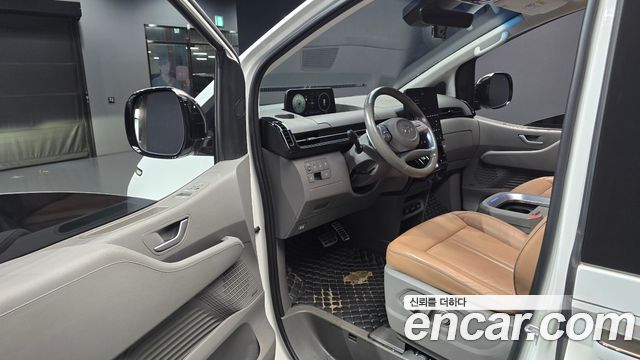 Hyundai Staria 4WD Lounge 9-Seater Prestige 2022 — фото 10