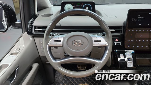 Hyundai Staria 4WD Lounge 9-Seater Prestige 2022 — фото 13