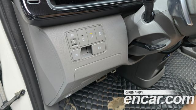 Hyundai Staria 4WD Lounge 9-Seater Prestige 2022 — фото 28
