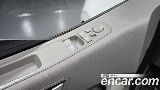 Hyundai Staria 4WD Lounge 9-Seater Prestige 2022 — фото 30