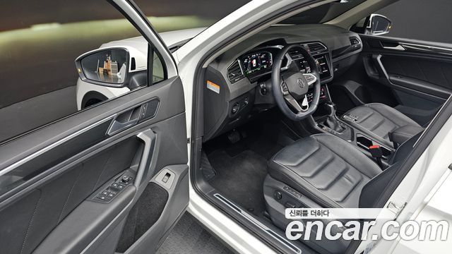 Volkswagen Tiguan (II) 2.0 TDI Prestige 2022 — фото 10