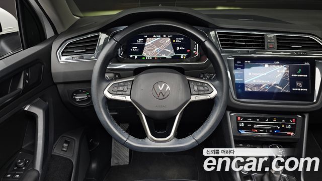 Volkswagen Tiguan (II) 2.0 TDI Prestige 2022 — фото 12