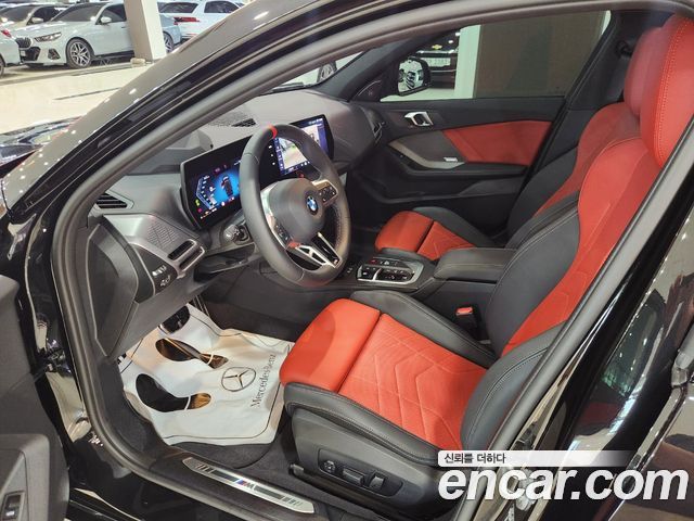 BMW 1 Series (F70) M135 xDrive 2025 — фото 10