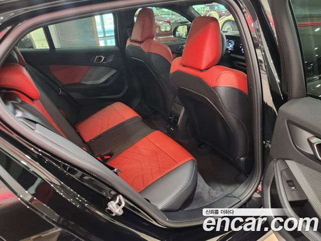 BMW 1 Series (F70) M135 xDrive 2025 — фото 16
