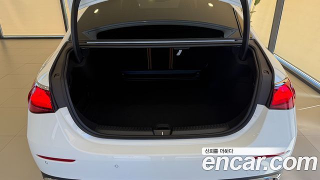 Mercedes-Benz E-Class (W214) E450 4MATIC Exclusive 2026 — фото 21