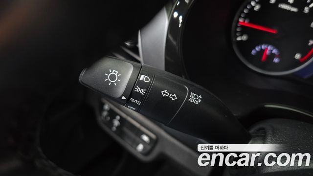 Kia Seltos Gasoline 1.6 Turbo 2WD Prestige 2023 — фото 18