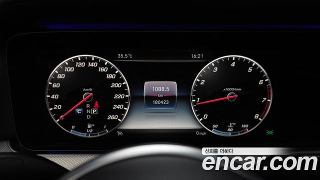 Mercedes-Benz E-Class (W213) E300 AMG Line 2019 — фото 8