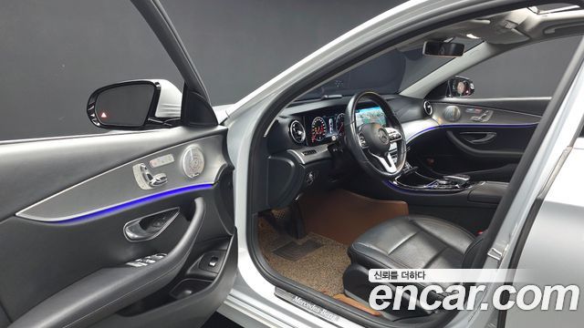 Mercedes-Benz E-Class (W213) E300 AMG Line 2019 — фото 10