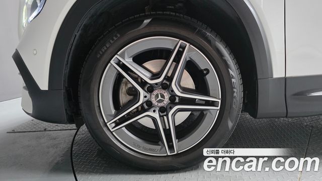 Mercedes-Benz GLB-Class (X247) GLB250 4MATIC 2023 — фото 5